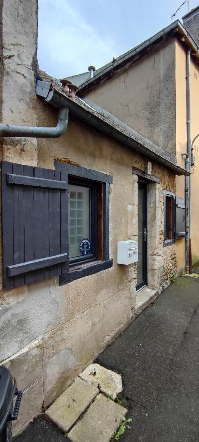 Chaleureuse Petite Maison De Bourg Beaumont-sur-Sarthe Exteriör bild