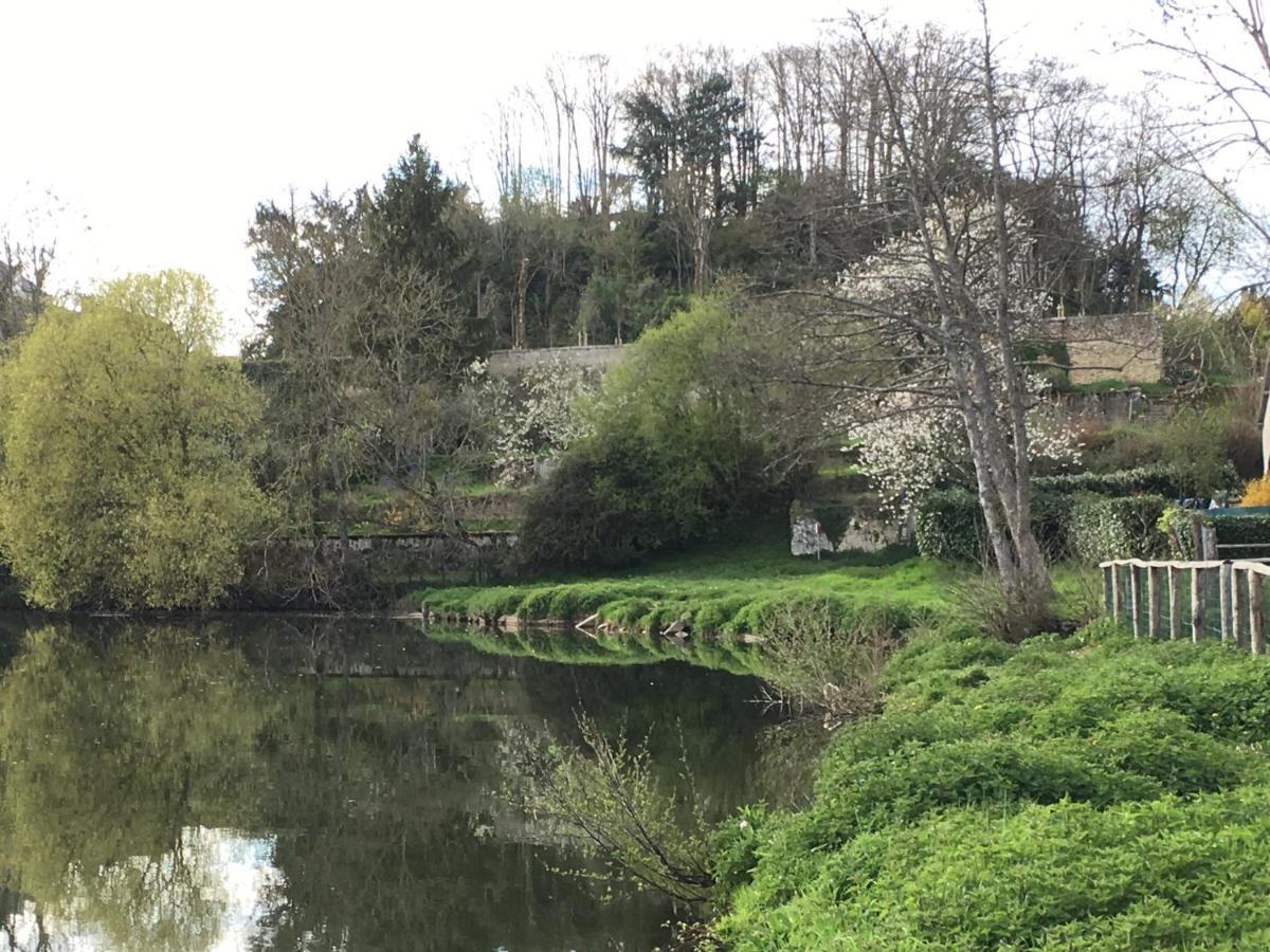 Chaleureuse Petite Maison De Bourg Beaumont-sur-Sarthe Exteriör bild